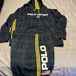 Polo sport hoodie/shorts set